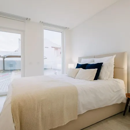 Clarity House - Modern فيغيورا دا فوز