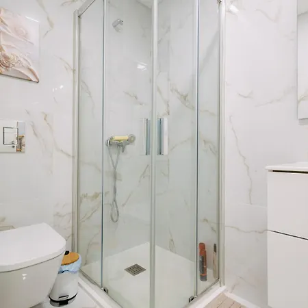 Clarity House - Modern